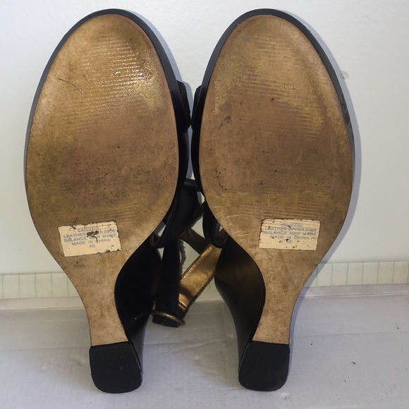 NINE WEST WEDGE HEELS WITH BRONZE STUDS - Picture 7 of 8